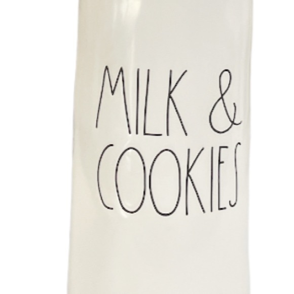 NEW VHTF Rae Dunn MILK & COOKIES Pitcher/Jug π₯πͺπ₯πͺπ₯ - Picture 3 of 4
